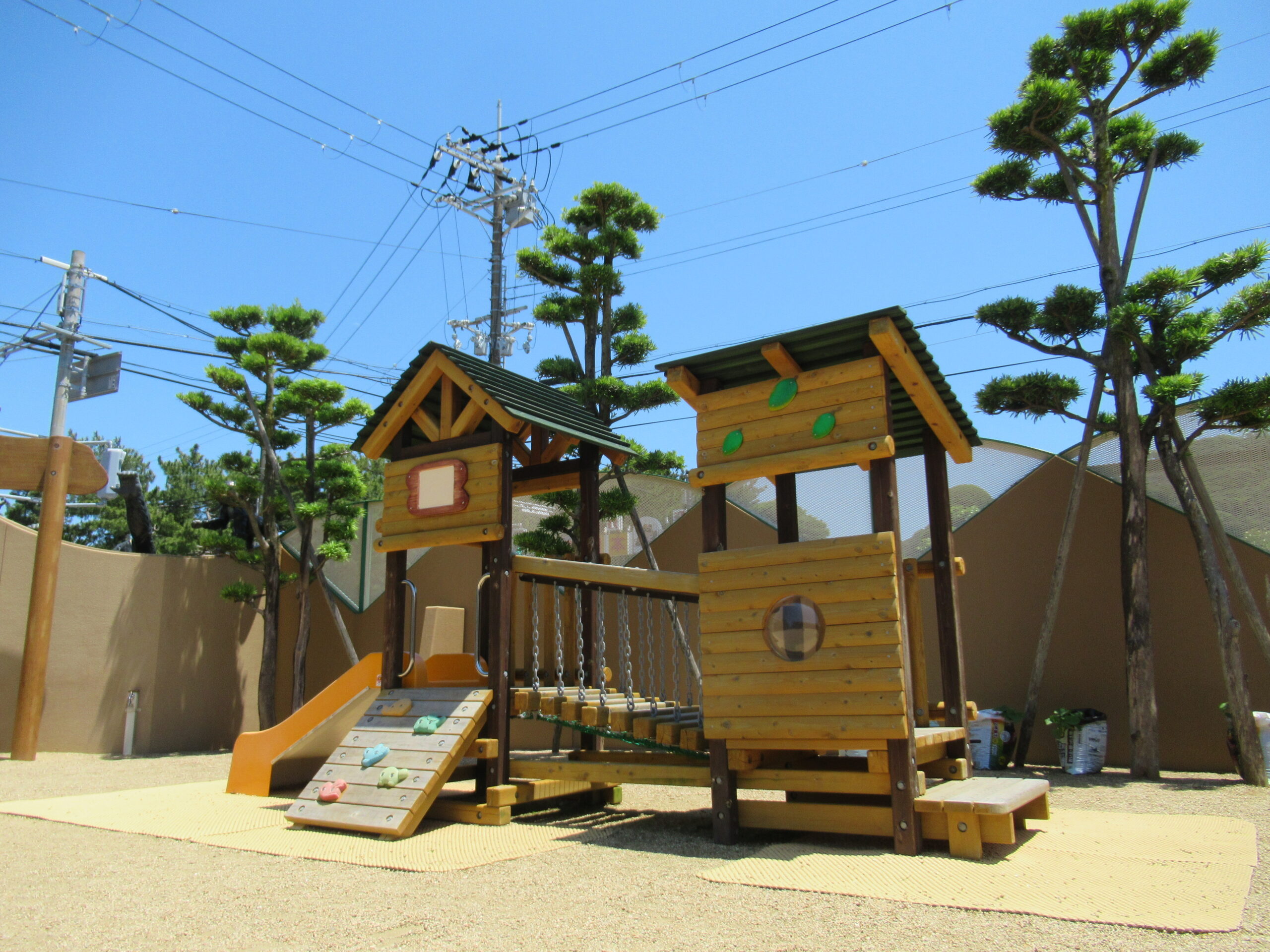 ☆やなぎ遊具②家（大）